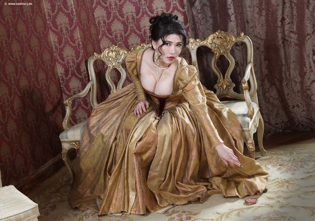 Anri Queen 6