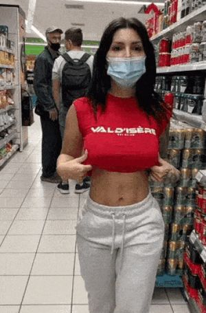 tamitsunami flashing boobs