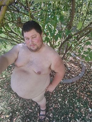 Obese over 400 lbs into sex date with gays in Charlottesville VA