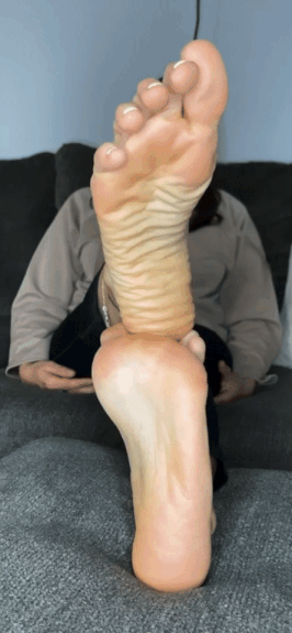 Imagine Running your Tongue along those Wrinkles...