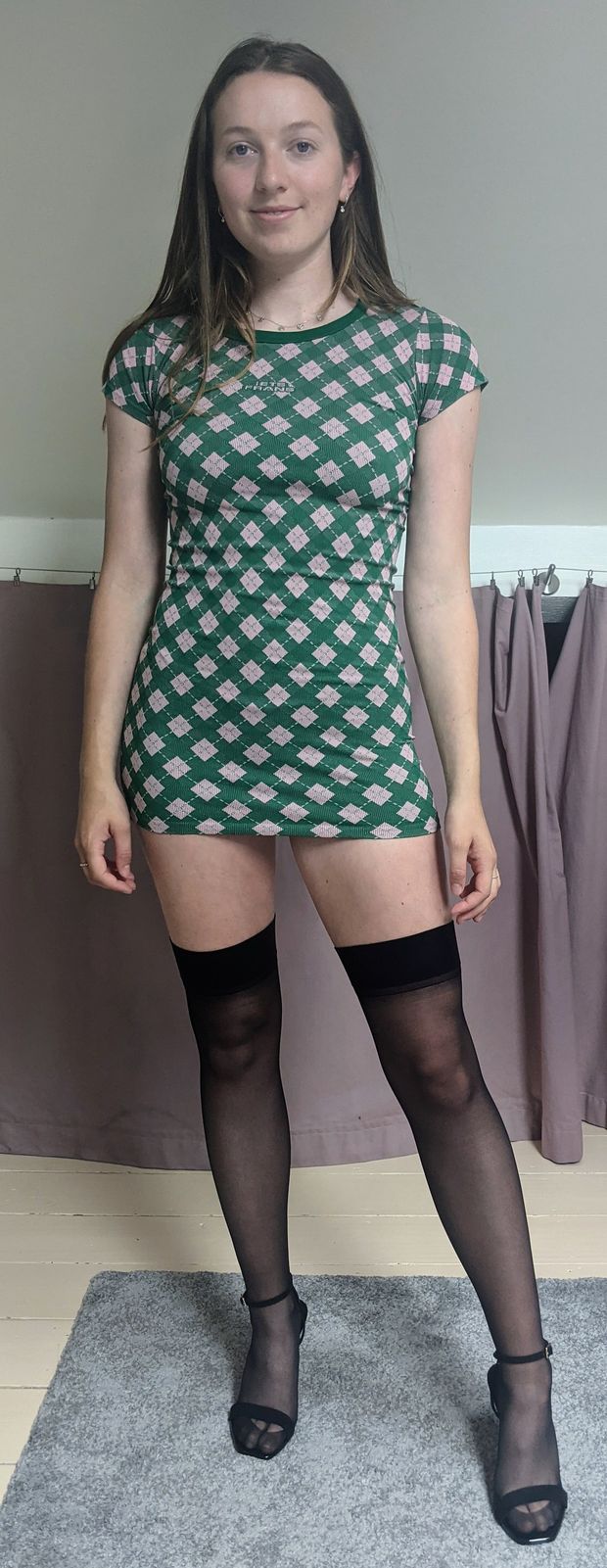 Love wearing a tight revealing dress!! Perfect for teasing horny strangers!!
