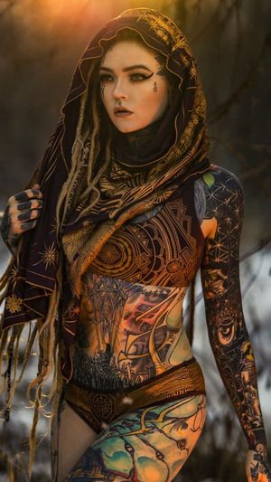 I love this chicks photos, she’s like the epiphany of Mother Nature Manifested.