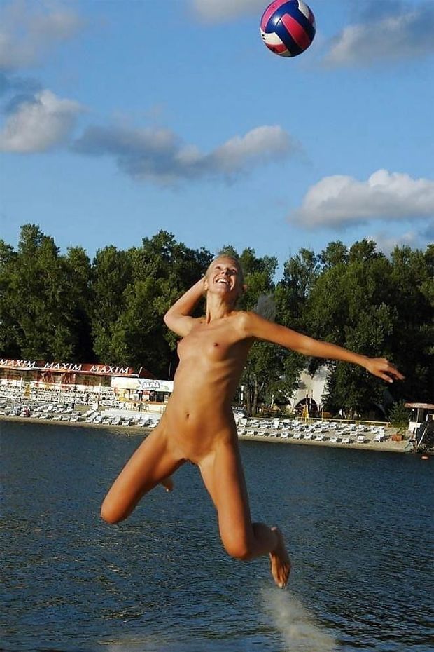 Nude volleyball