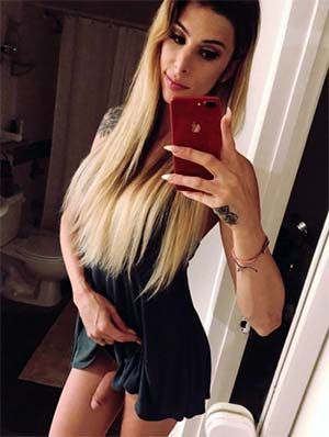 Sur Oloron-Sainte-Marie 64400 dans les Pyrénées-Atlantiques, jeune femme transsexuelle en quête de cul