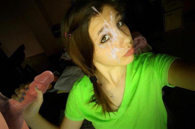 Brunette love cumface