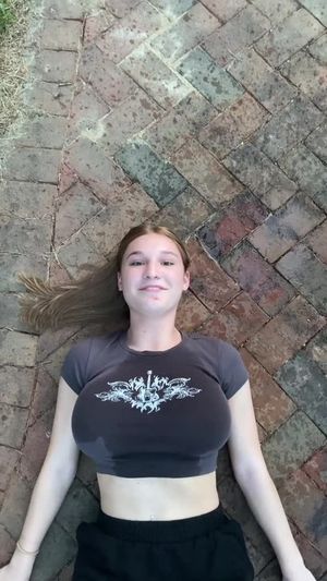 ice bucket challenge big boobs