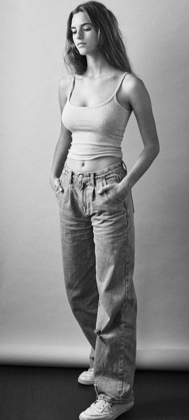 Emily tank top black and white