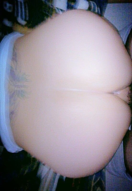 Taking care of my girlfriends bubble ;)