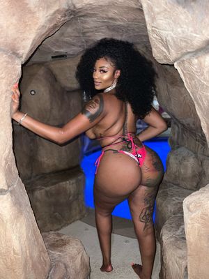 All that ass from Sophia Ifeoma