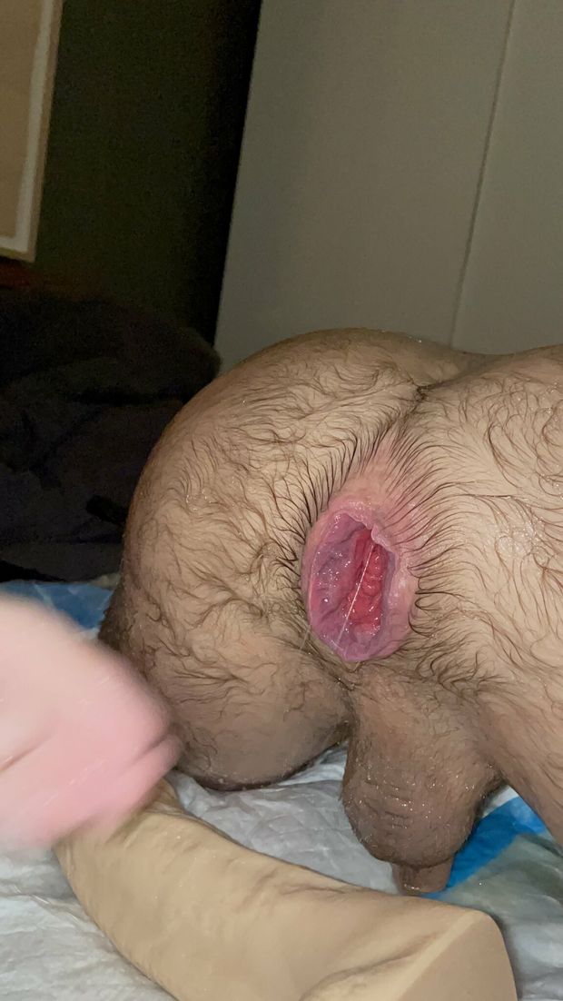 Sexy and gorgeous wide open mancunt