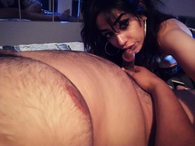 Desi wife's gift to husband - a bj selfie