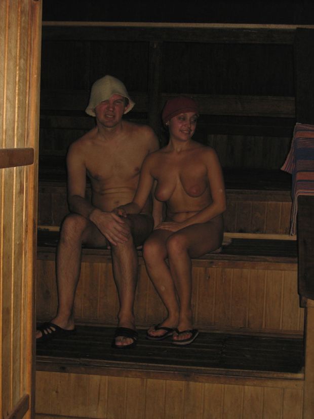 amateur sauna couple