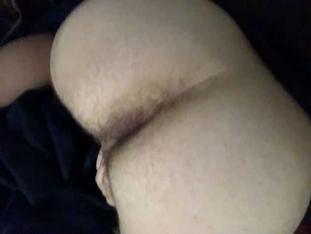 I want to be fucked so damn hard, are you the one to take my virginity ;)