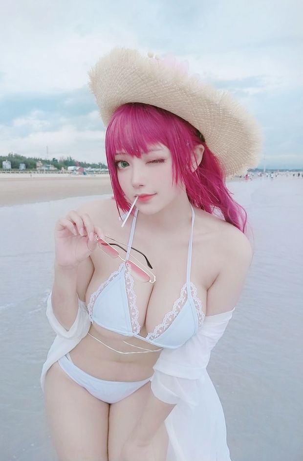 Cosplay goddess Natsume 6