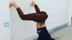 Twerking fine ass upside down