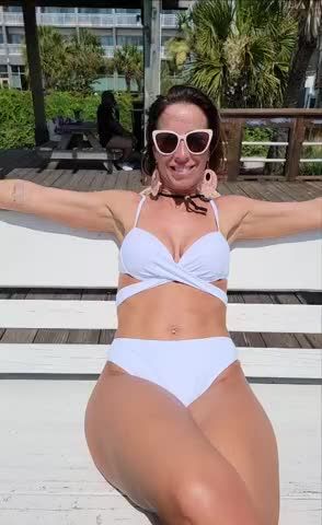 The Queen chilling in the sun