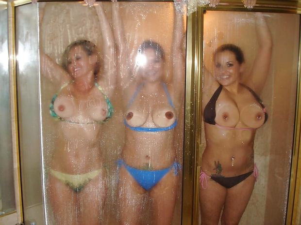 3x2=6 wet tits on the glass