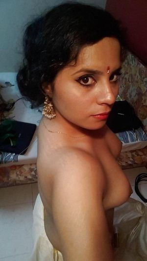 Desi hotwife for sharing
