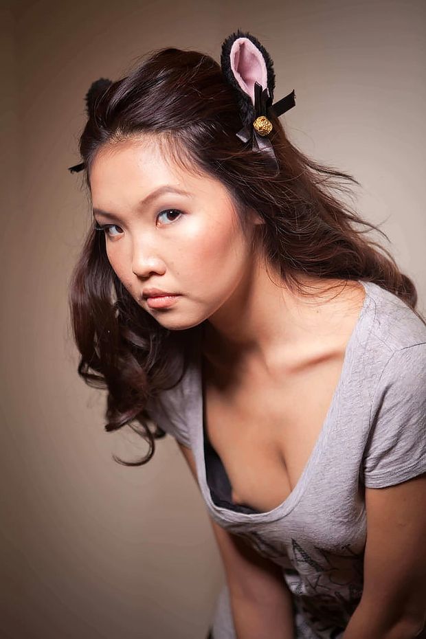 Asian Downblouse