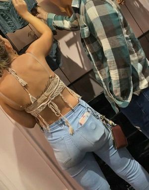 Busty Wide Jeans 5