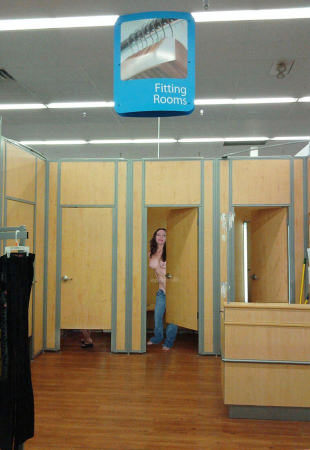 Dressing room flash