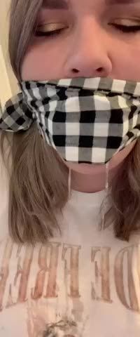 Deepthroat practice with huge dildo