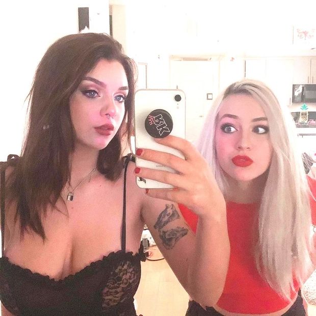 Gabbie Carter takes selfie pic while hot blonde girlfriend watches closely!