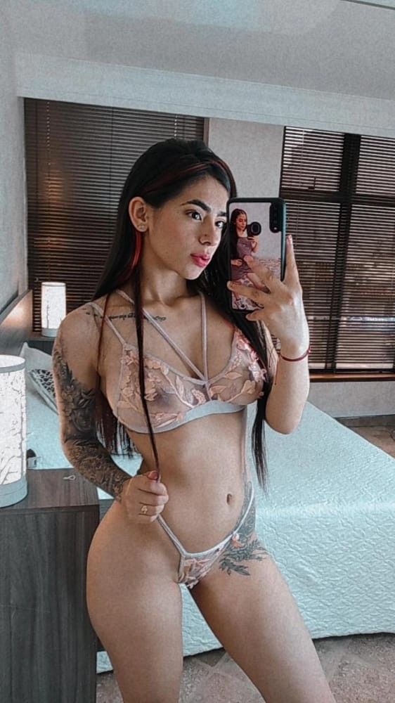 sexy latina