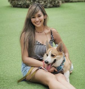 Rian Gonzales and her pet corgi 1