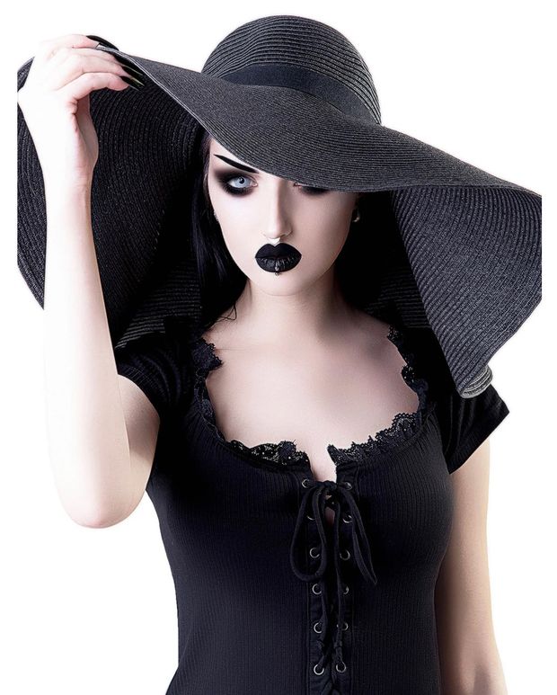 Living dead gal