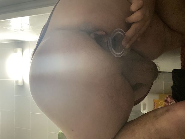Moi qui me gode mon gros cul de chienne