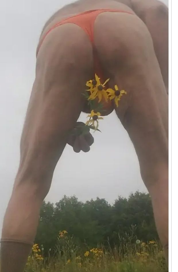 Smell the flowers and pound this ass pussy