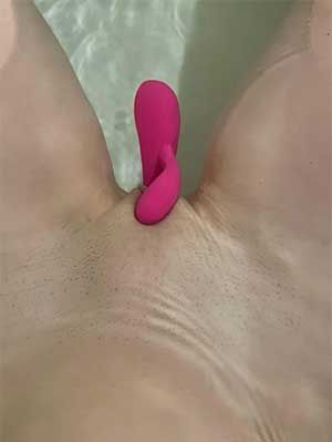 Remplacer mon sextoys par une langue en m'offrant un cunnilingus de la mort sur Aubagne 13400