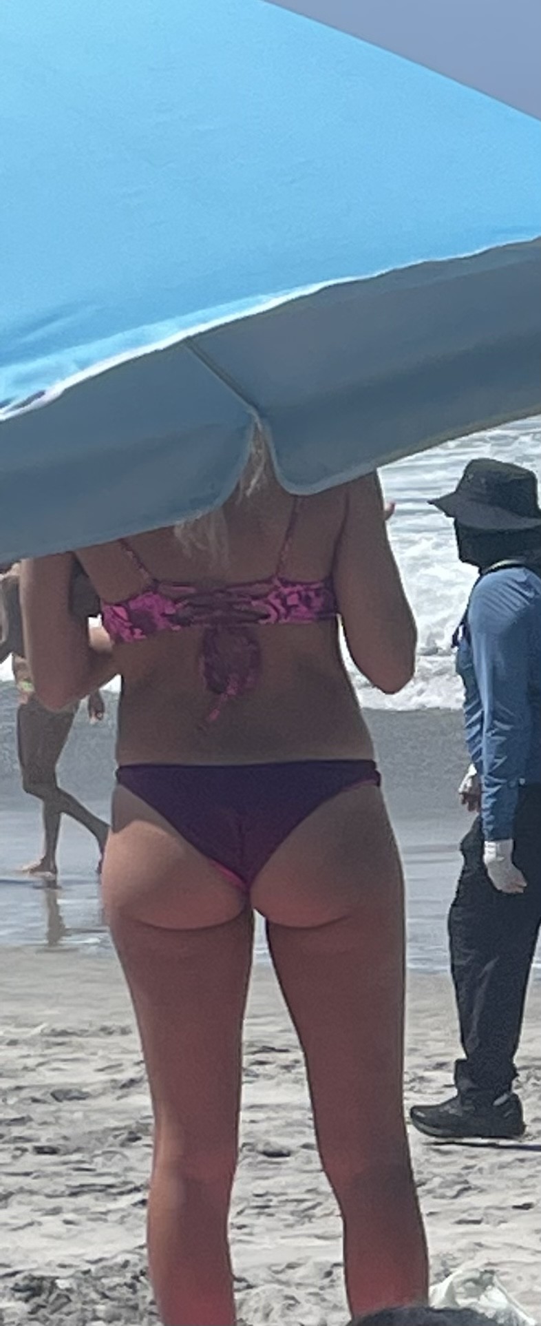 Fine asses out and about