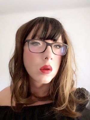 Snowbunny sissy nerd