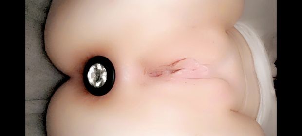 Butt plug pic