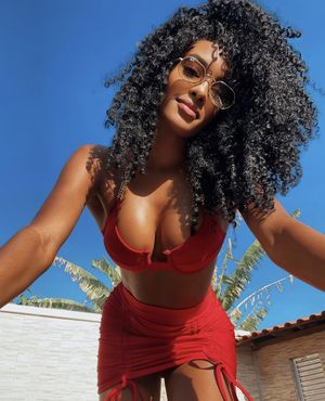 Beautiful ebony cleavage pov