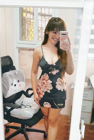 Rian Gonzales cute Filipina selfie 2