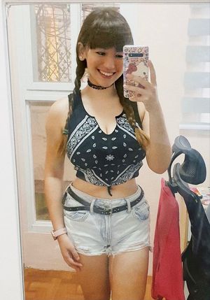 Rian Gonzales cute Filipina selfie 3