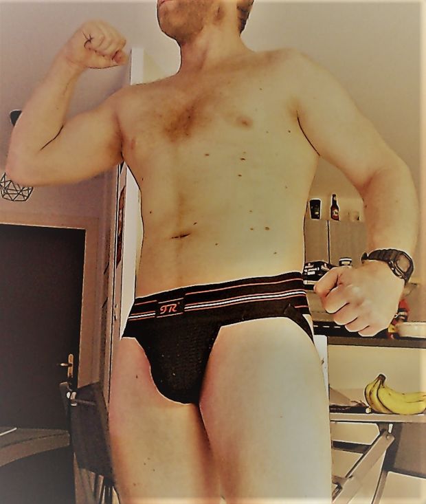 Sexy blond always horny ;)