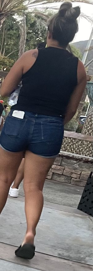 Fine asses out and about