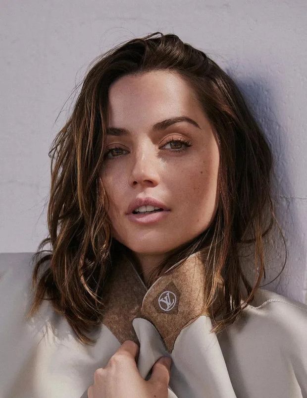 Ana De Armas Madame Figaro 2022(4)