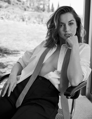 Ana De Armas Madame Figaro 2022(11)