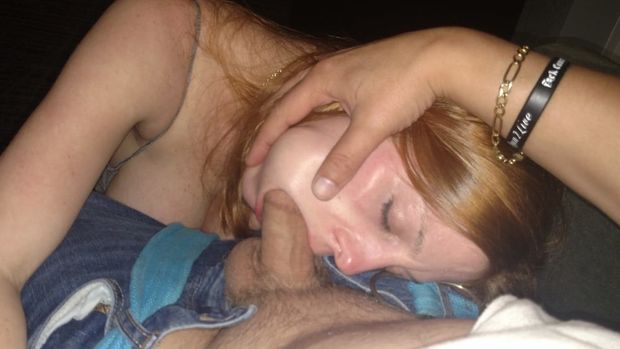 Amateur brunette showing off that cheek-bulge