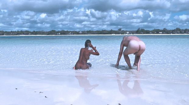Enjoy pis from a fucking action which was not planned. The plan was to have a photo shooting but then two of the crew were getting so horny