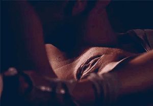 Play with her beautiful pussy