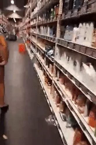 Keyllyna public flashing