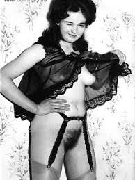 I luv hairy twat, it holds snatch stink so nicely.