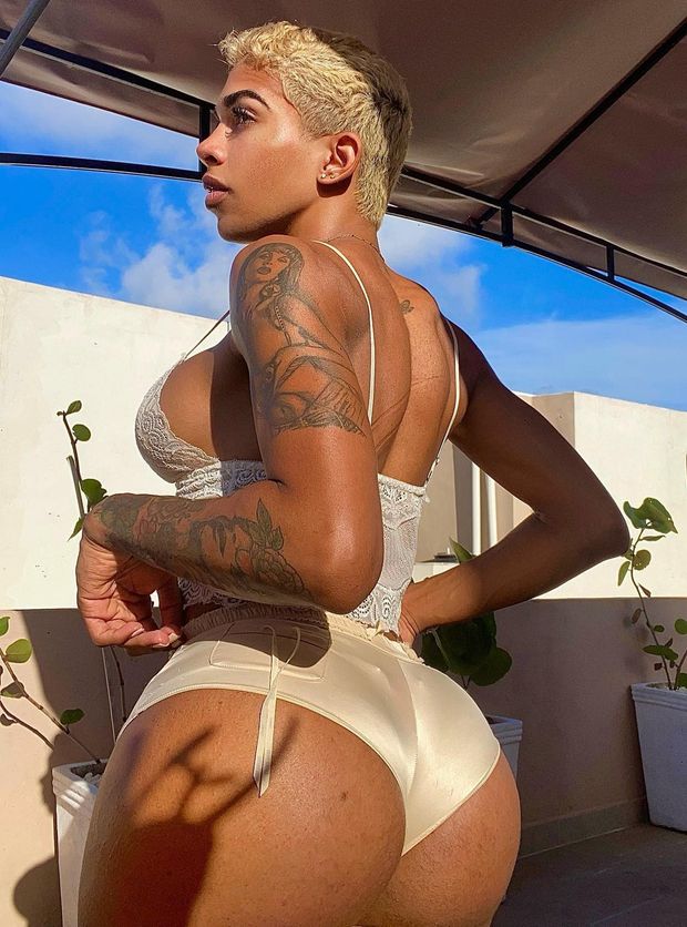AMAZING ASS