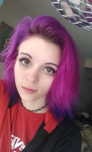 Petite Canadian cutie Kiefeon 18